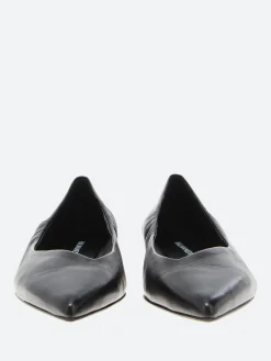 Halmanera - Luna 31 Pointed Toe Flat in Nero Baron