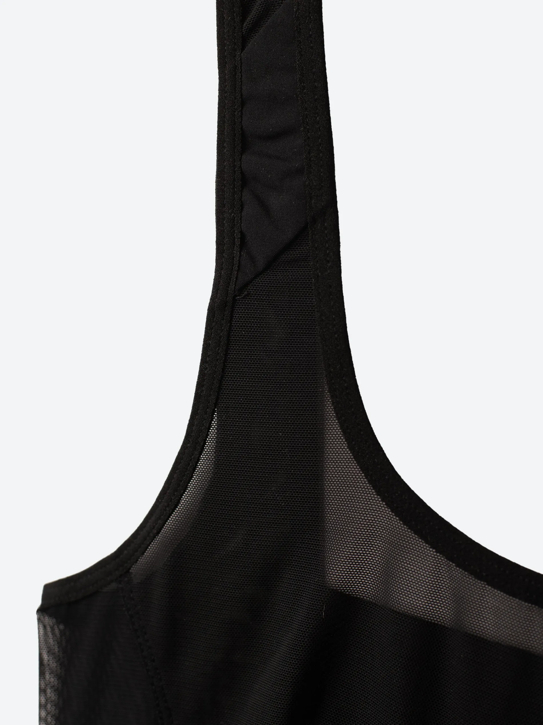 HIRRS - Modern Scoop Bra in Black