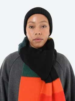 Jo Gordon - Plain Hat Contrast Pompom in Black/Pagoda Green