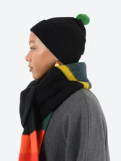 Jo Gordon - Plain Hat Contrast Pompom in Black/Pagoda Green