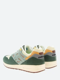 Karhu - Legacy 96 in Wreath and Taupe