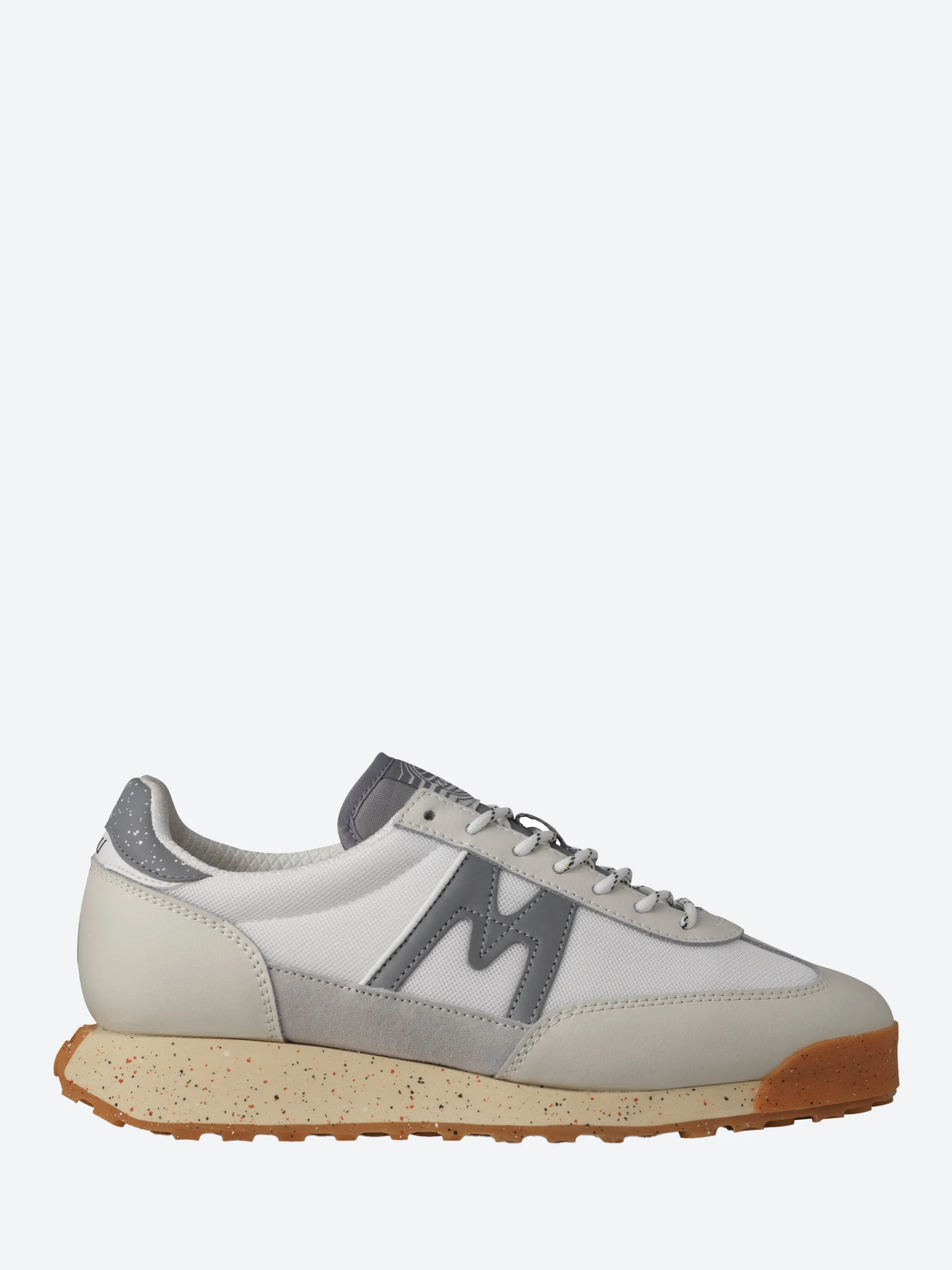 Karhu - Mestari Control in White and Silver