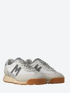 Karhu - Mestari Control in White and Silver