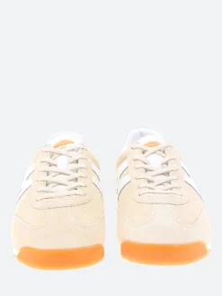 Karhu - Mestari in Turtledove and White