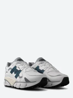 Karhu - Super Fulcrum in White and Deep Dive