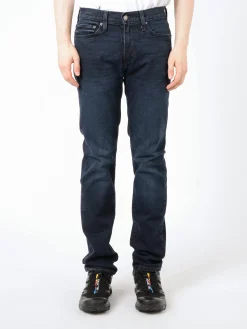 Levi's - 511 Slim in Chicken Of The Wood (Dark Blue)