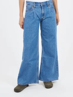 Levi's - Baggy Dad Wide Leg in Cause and Effect (Medium Wash)