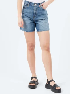 Levi's - High Rise Baggy Short in Worn Memory (Medium Was)