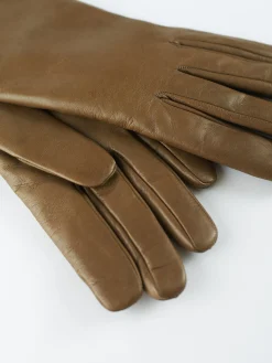 Mario Portolano - 2777 Nappa Short Gloves in Taupe