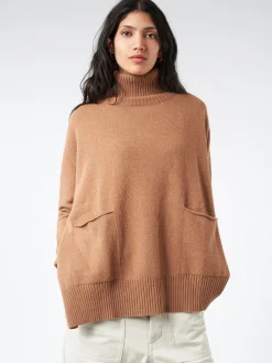 Ma'ry'ya - YLK023 Turtleneck in Camel