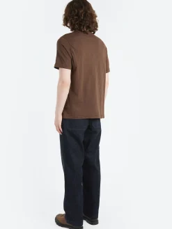 Merz b. Schwanen - SCT04 Unisex T-Shirt in Chocolate