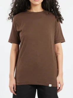 Merz b. Schwanen - SCT04 Unisex T-Shirt in Chocolate