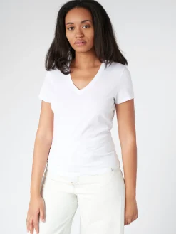 Merz b. Schwanen - Women's Classic Fit V-Neck T-Shirt in White