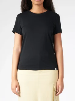 Merz b. Schwanen - Women's Classic T-Shirt in Deep Black