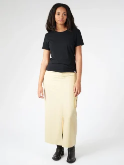 Merz b. Schwanen - Women's Classic T-Shirt in Deep Black