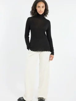 MJ Watson - Cashmere Turtleneck in Black