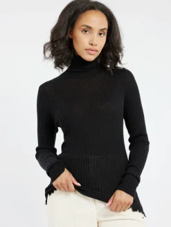 MJ Watson - Cashmere Turtleneck in Black