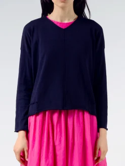 MJ Watson - V Neck Pullover in Navy