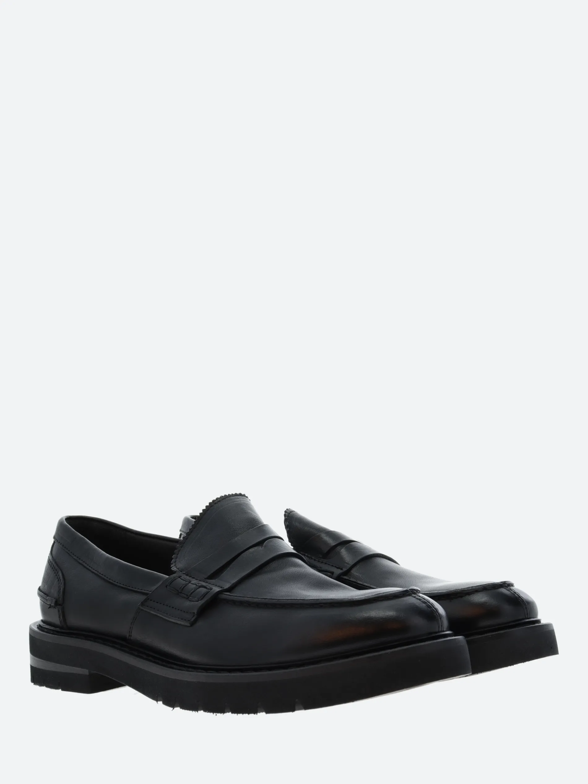 Moma - 60306 Loafers in Nero Cusna