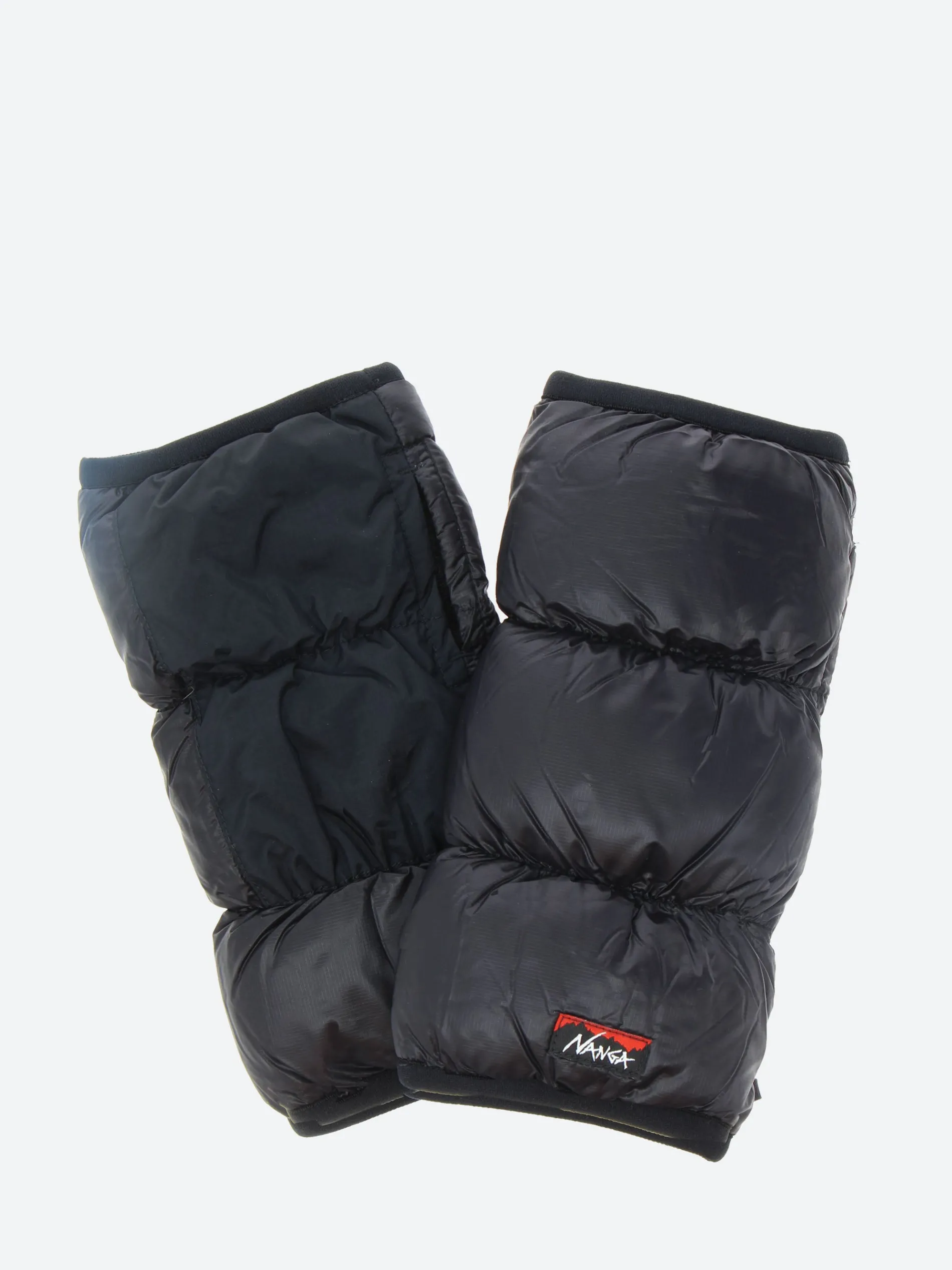NANGA - Mountain Lodge Wrist Gaiters in Black