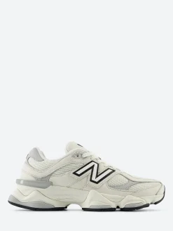 New Balance - 9060 in Sea Salt and Raincloud