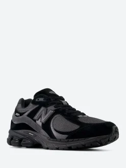 New Balance - M2002 in Black and Magnet