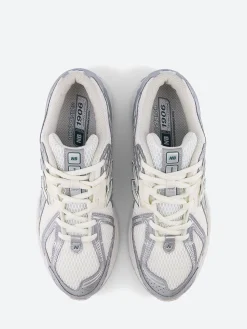 New Balance - 1906R in Silver Metallic and New Spruce