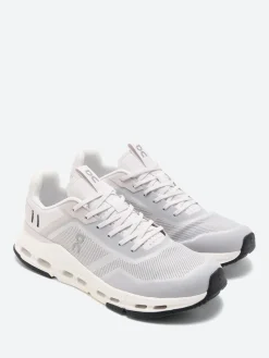 On - Cloudnova Form 2 in Frost and White