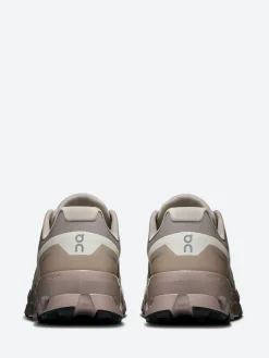 On - Women's Cloudvista 2 Waterproof in Fog and Cinder