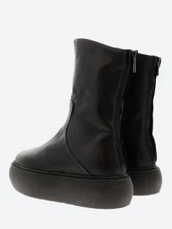 Open Closed - Marta 01 in Black Antares