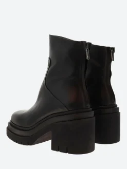 Open Closed - Roxy 03 in Black Antares