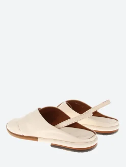 P. Monjo - 1392 in Cotton Iron