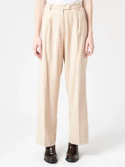 Pomandere - Pleated Trousers in Burro and Champagne