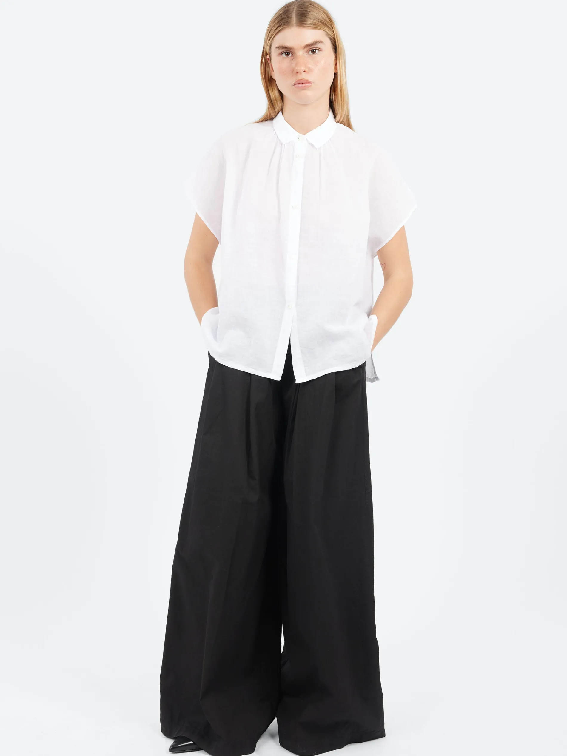 Pomandere - Short Sleeve Button-Up in Optical White