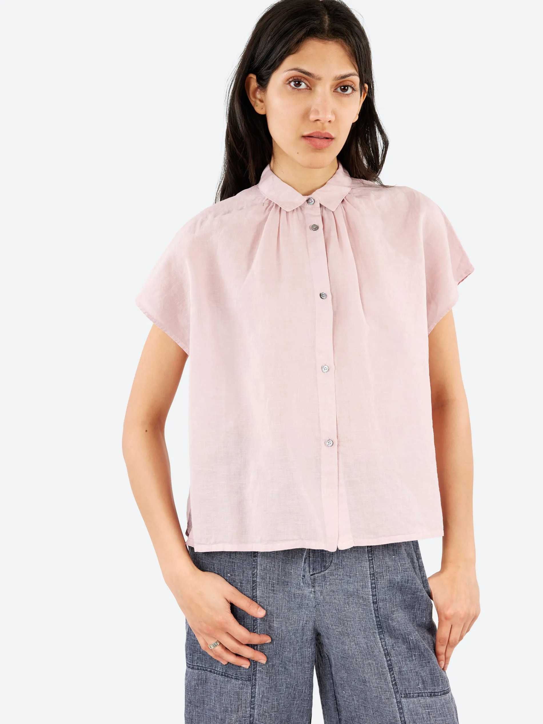 Pomandere - Short Sleeve Button-Up in Magnolia