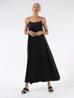 Pomandere - Slip Dress in Black