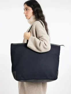 Pomandère - Wool Travel Tag in Night Blue