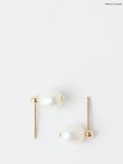 Poppy Finch - Petite Oval Pearl Studs
