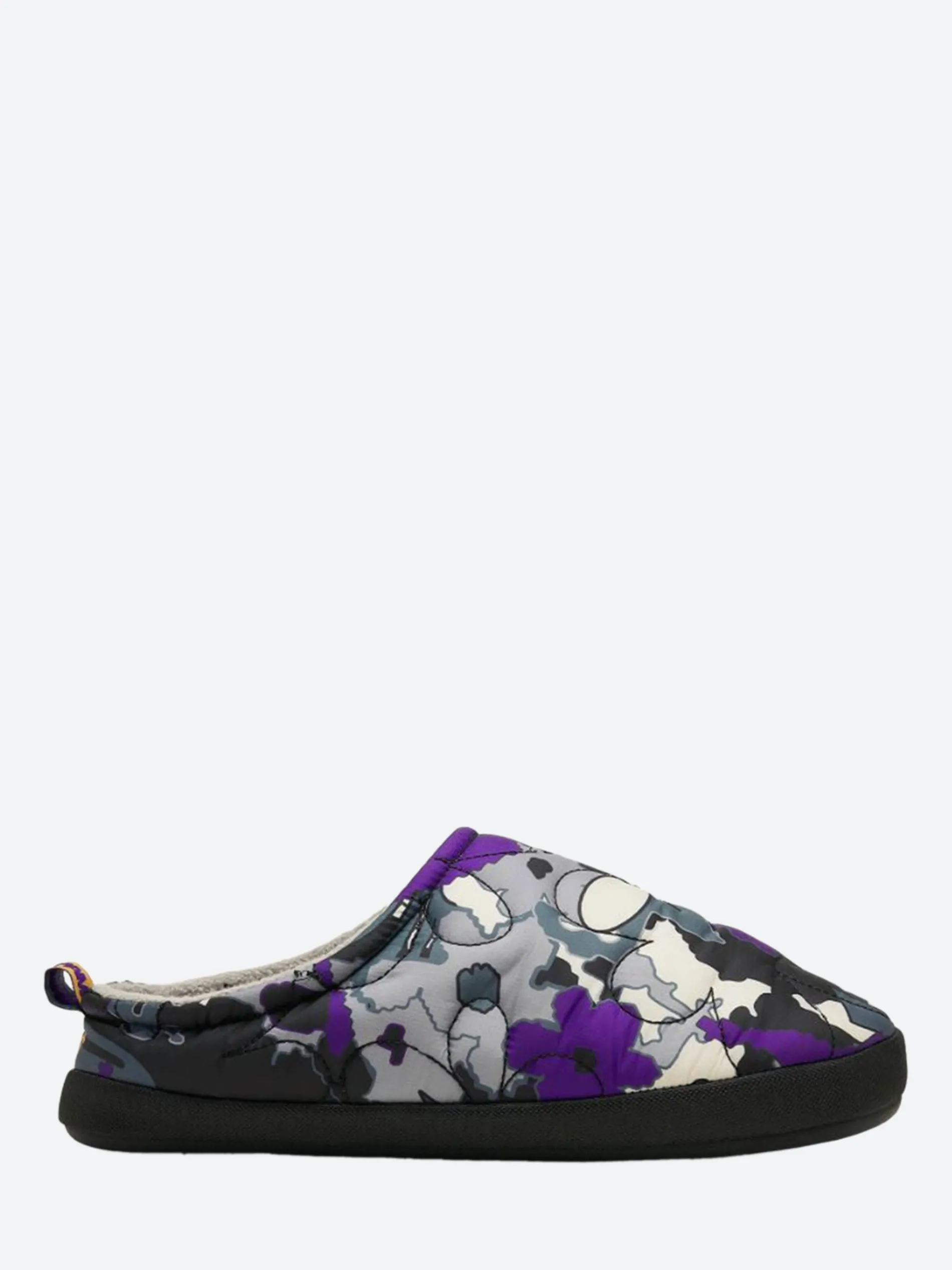 PUMA - Pam Puffy Slippers in Black and Heliotrop