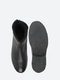 Punto Pigro - Dress 05 in Nero Topeka