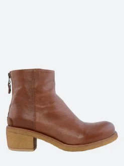 Punto Pigro - Texas 03 Heeled Ankle Boot in Tan Topeka