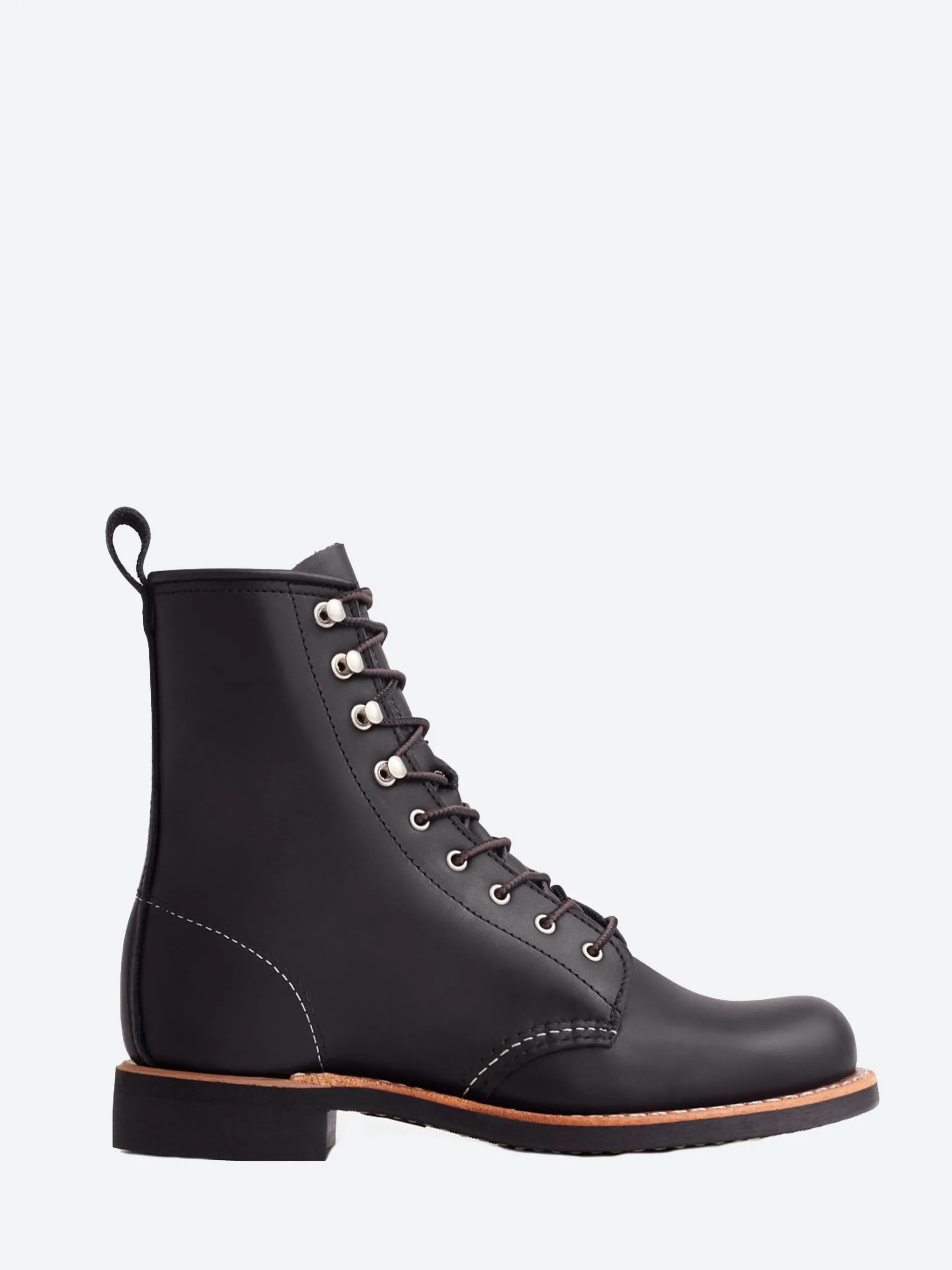 Red Wing - Silversmith in Black Boundary