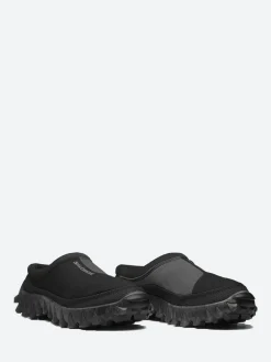 Salomon - Snowclog in Black, Black and Asphalt