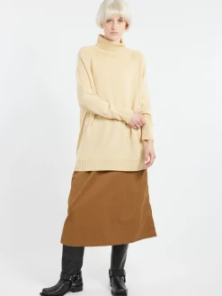 Sarahwear - Raglan Sleeve Turtleneck in Ivory