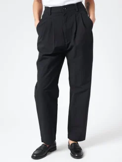 Sarahwear - Weather Cloth Tapered Tuck Pants in Black