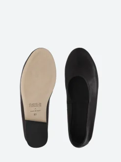 Sesa - Elizabeth in Licorice