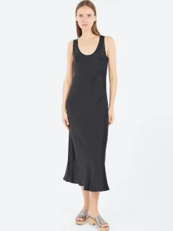 Silk Laundry - Scoop Neck Dress in Black