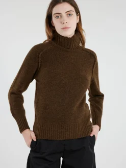 Soeur - Windy Turtleneck in Marron Chine