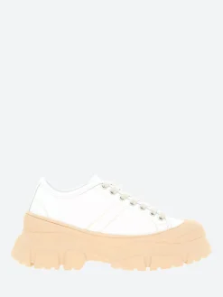 Sofie D'Hoore - Feat in White and Camel