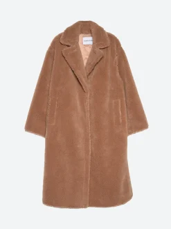 Stand Studio - Maria in Sand